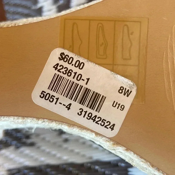 In Every Story… Black & Tan espadrilles - Picture 6 of 6